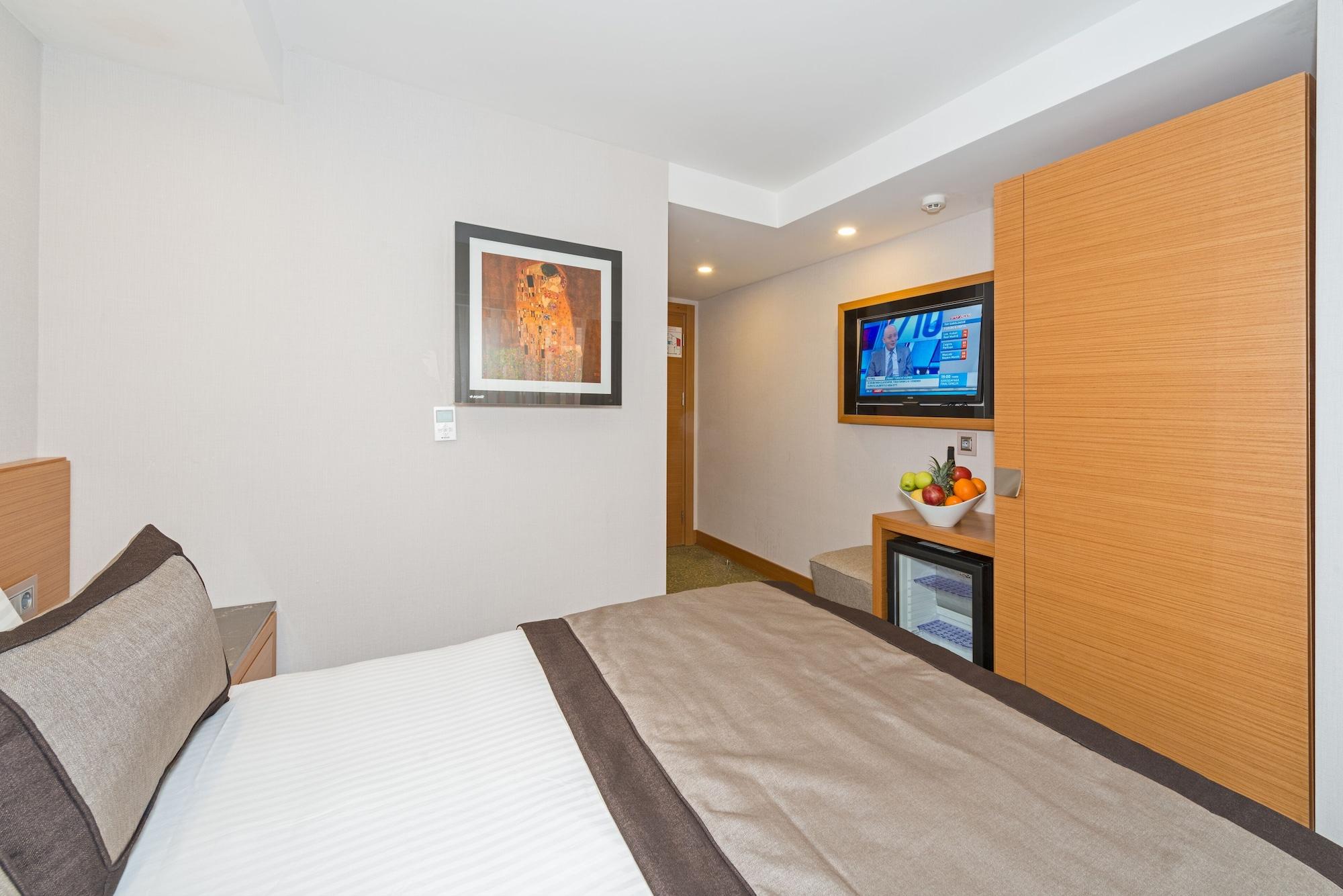 Bisetun Hotel Istanbul Exterior photo