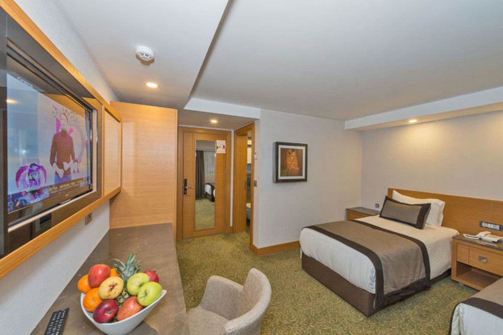 Bisetun Hotel Istanbul Exterior photo