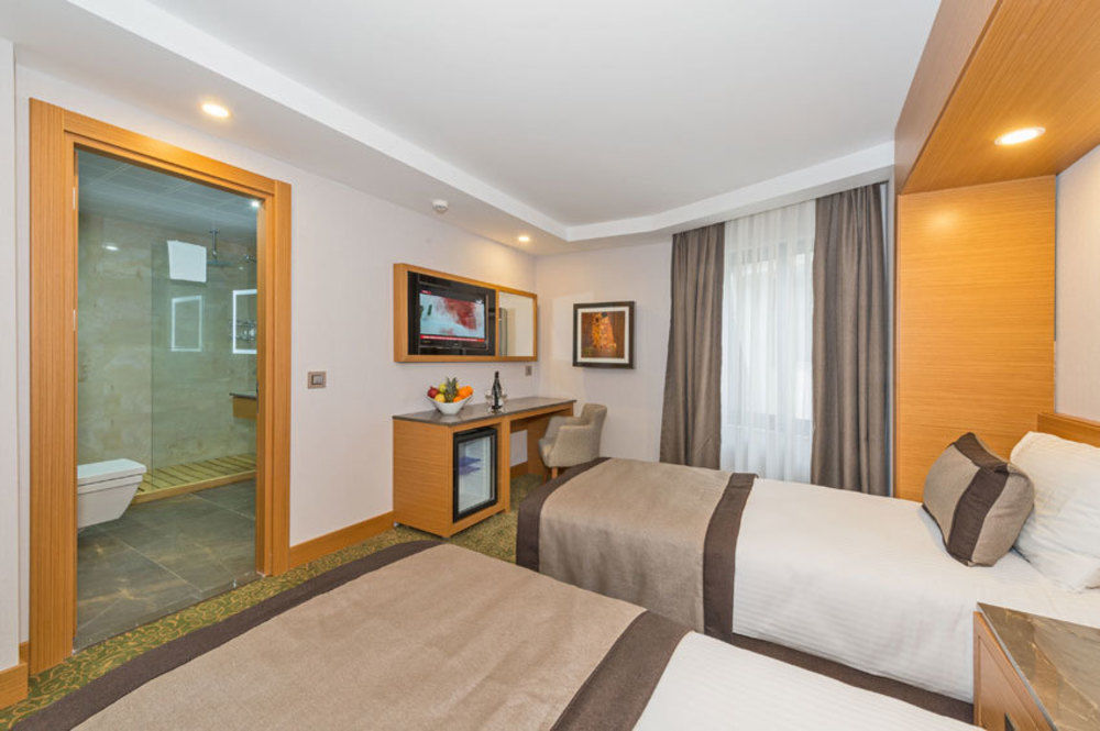Bisetun Hotel Istanbul Exterior photo